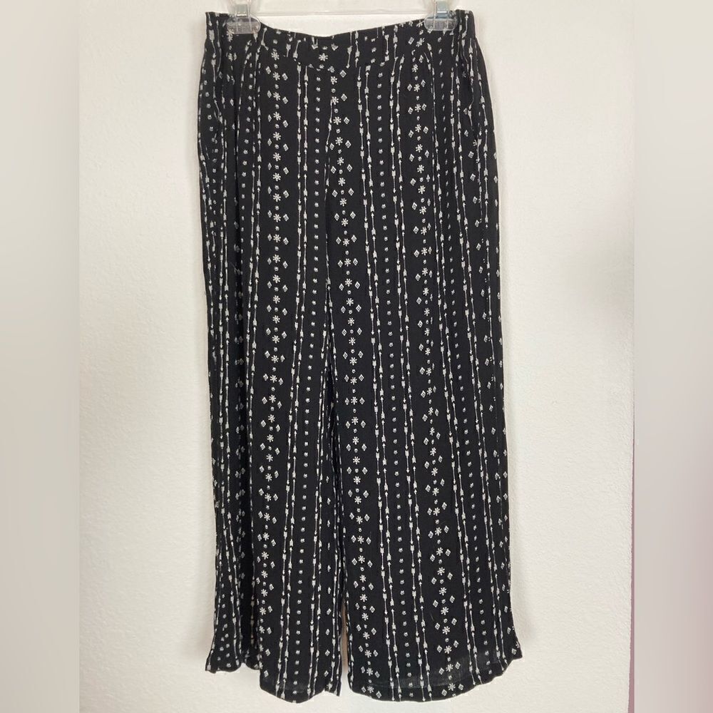 Hem & Thread luxury black w/white print rayon crinkle pants w/mesh lining💝💝